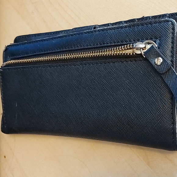 Kate Spade black leather wallet with credit card holders - Picture 3 of 8